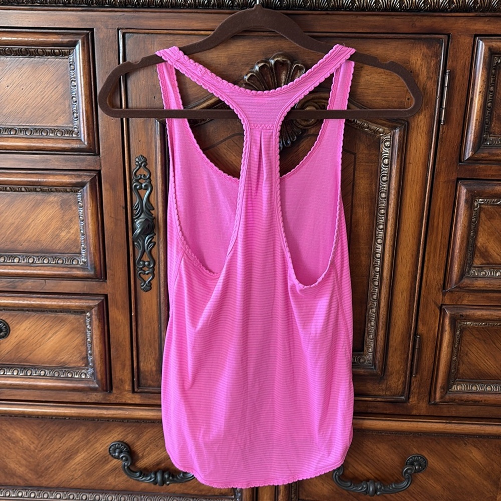 Lululemon Top - Picture 5 of 9